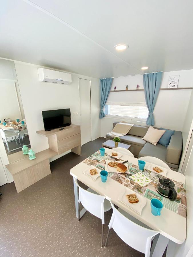 Mobile Homes Malu Biograd Na Moru Exteriér fotografie