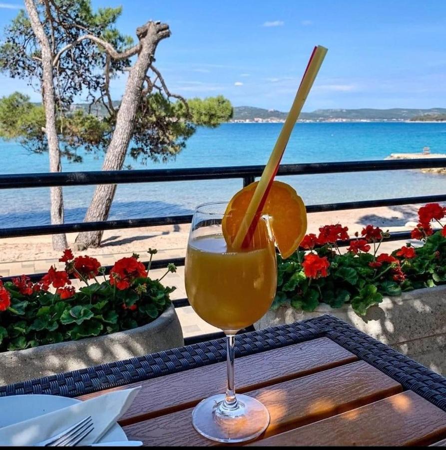 Mobile Homes Malu Biograd Na Moru Exteriér fotografie