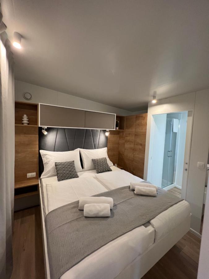 Mobile Homes Malu Biograd Na Moru Exteriér fotografie