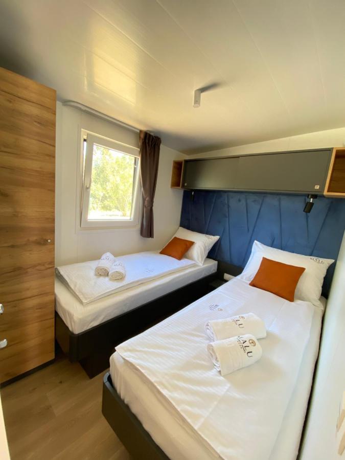 Mobile Homes Malu Biograd Na Moru Exteriér fotografie
