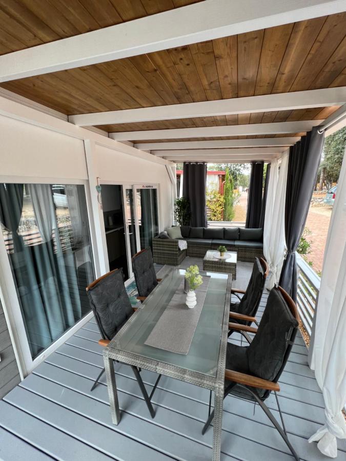 Mobile Homes Malu Biograd Na Moru Exteriér fotografie
