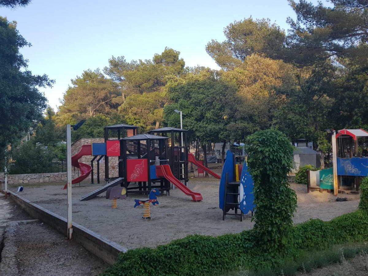 Mobile Homes Malu Biograd Na Moru Exteriér fotografie